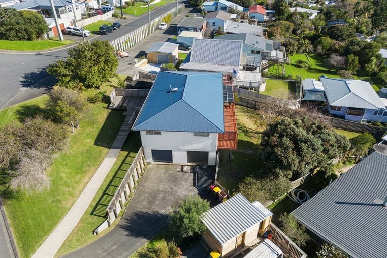 Photo of property in 19 Scott Road, Stanmore Bay, Whangaparaoa, 0932