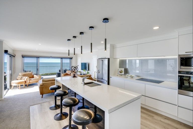 Photo of property in 138 North Shore Road, Eskdale, Napier, 4182