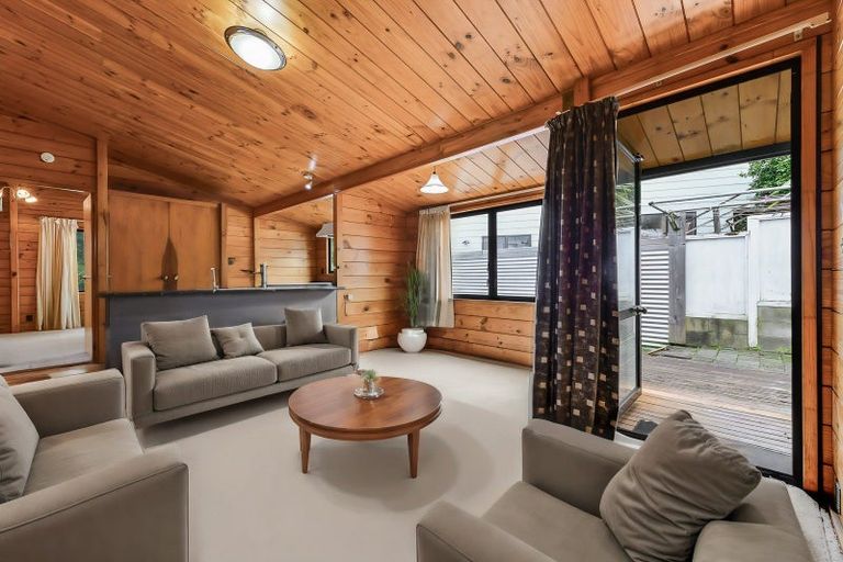 Photo of property in 43 Mitcham Avenue, Forest Lake, Hamilton, 3200