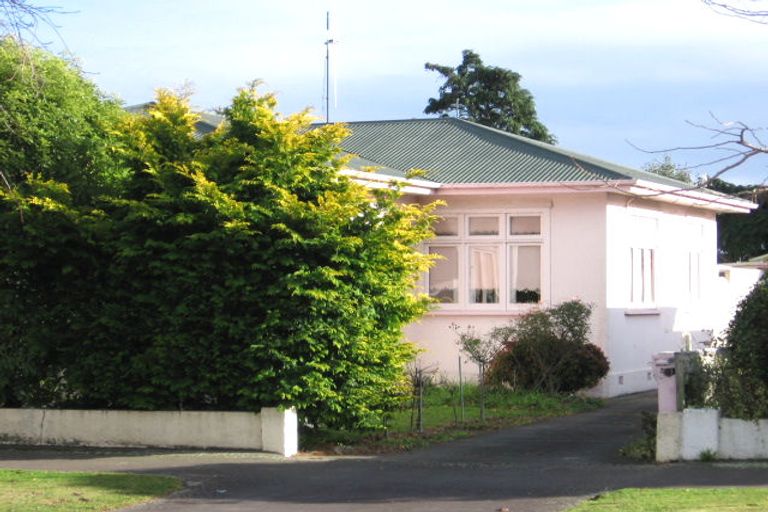 Photo of property in 30 Havill Street, Takaro, Palmerston North, 4410