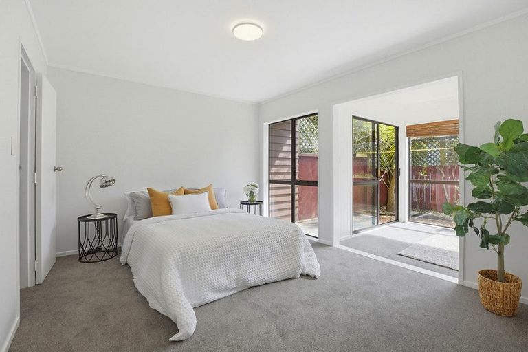 Photo of property in 2/42 Spyglass Lane, Whitby, Porirua, 5024