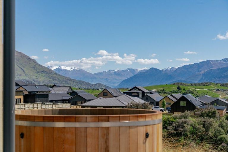 Photo of property in 11a Double Cone Road, Jacks Point, Queenstown, 9371