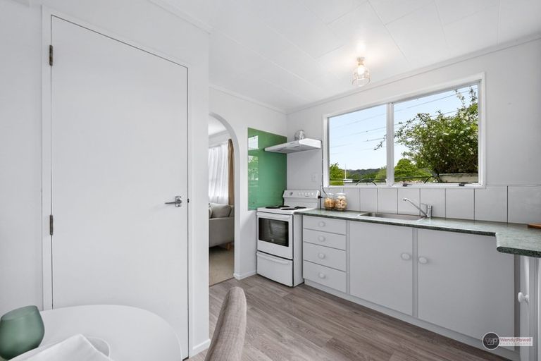 Photo of property in 38b Palmer Crescent, Silverstream, Upper Hutt, 5019