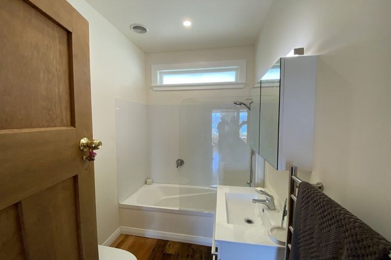 Photo of property in 12 Khyber Road, Seatoun, Wellington, 6022