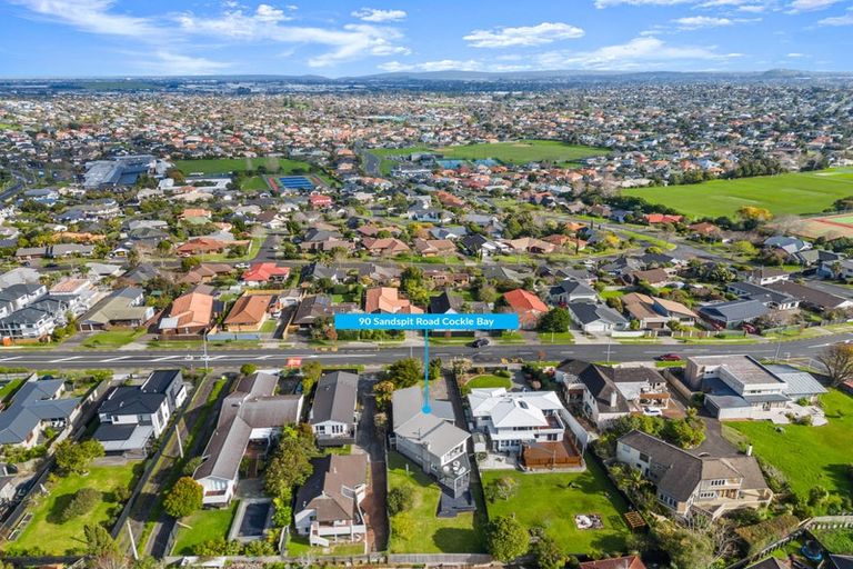 Photo of property in 90 Sandspit Road, Shelly Park, Auckland, 2014