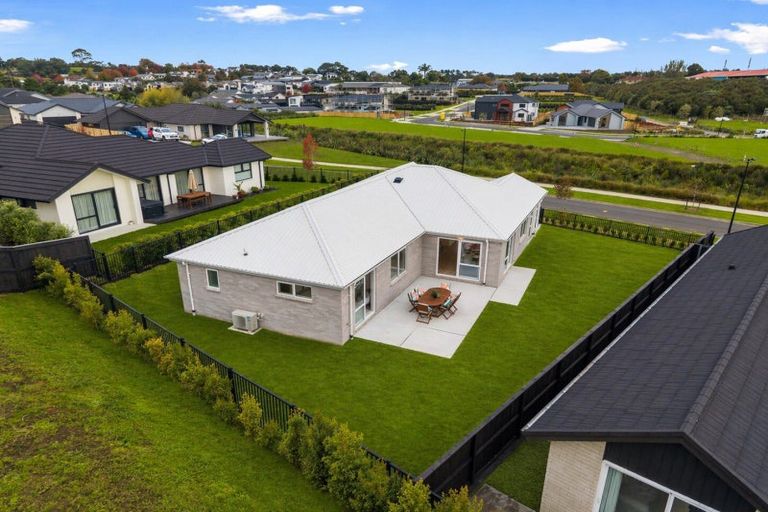 Photo of property in 39 Muster Road, Pukekohe, 2120