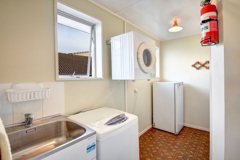 Photo of property in 8 Estuary Crescent, Fairfield, Dunedin, 9018