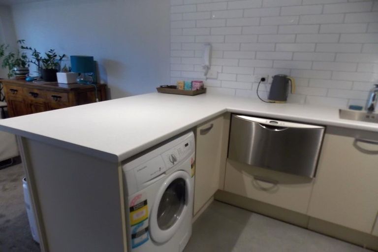 Photo of property in 83l Hill Street, Thorndon, Wellington, 6011