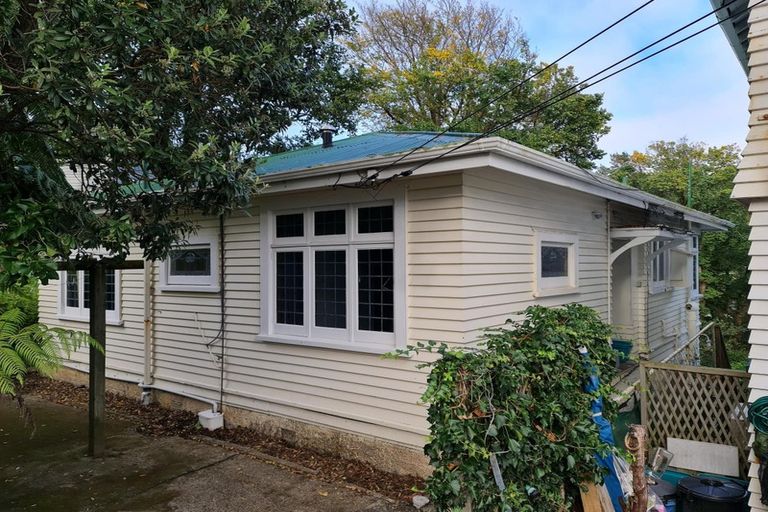 Photo of property in 100 Nairn Street, Mount Cook, Wellington, 6011