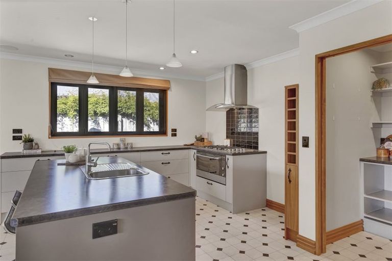 Photo of property in 48 Hakatere Road, Pegasus, 7612