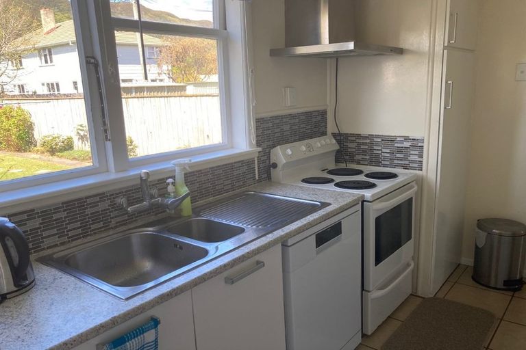 Photo of property in 79 Godley Street, Waiwhetu, Lower Hutt, 5010