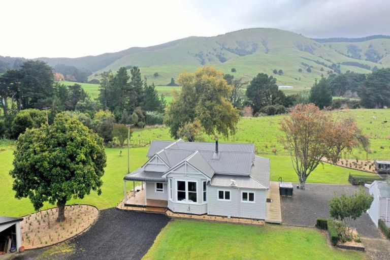 Photo of property in 11 Waihi Falls Road, Waione, Dannevirke, 4971