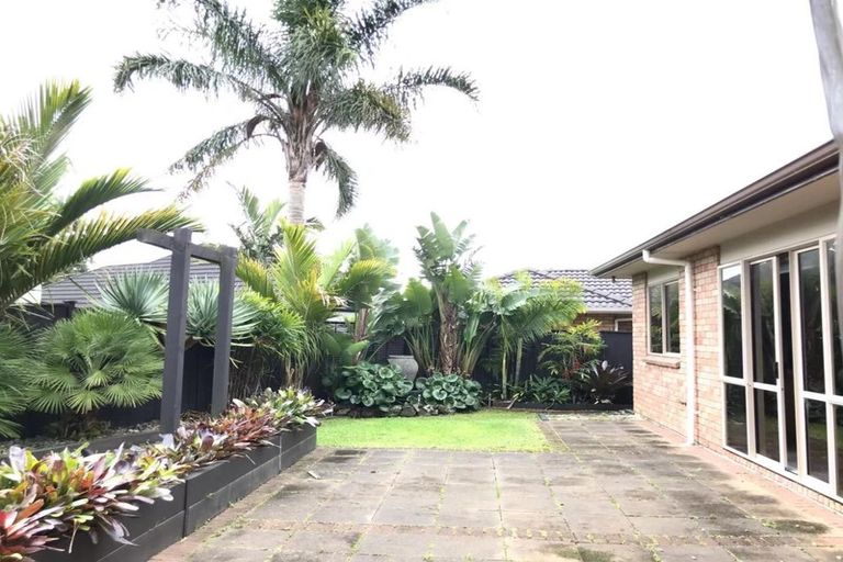 Photo of property in 3 Stornaway Drive, Flat Bush, Auckland, 2016