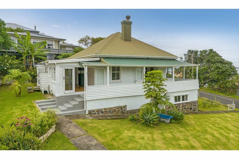 Photo of property in 132 Edward Street, Thames, 3500