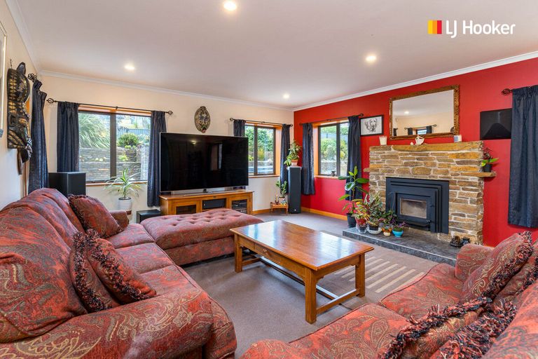 Photo of property in 41 Highgrove, Saint Clair, Dunedin, 9012