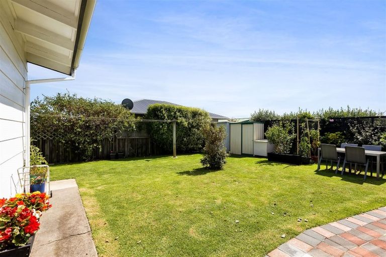 Photo of property in 43 Sunnyvale Street, Bell Block, New Plymouth, 4312
