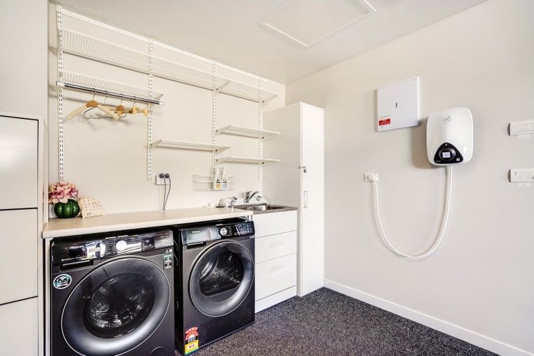 Photo of property in 18 Saint Pauls Drive, Brookfield, Tauranga, 3110