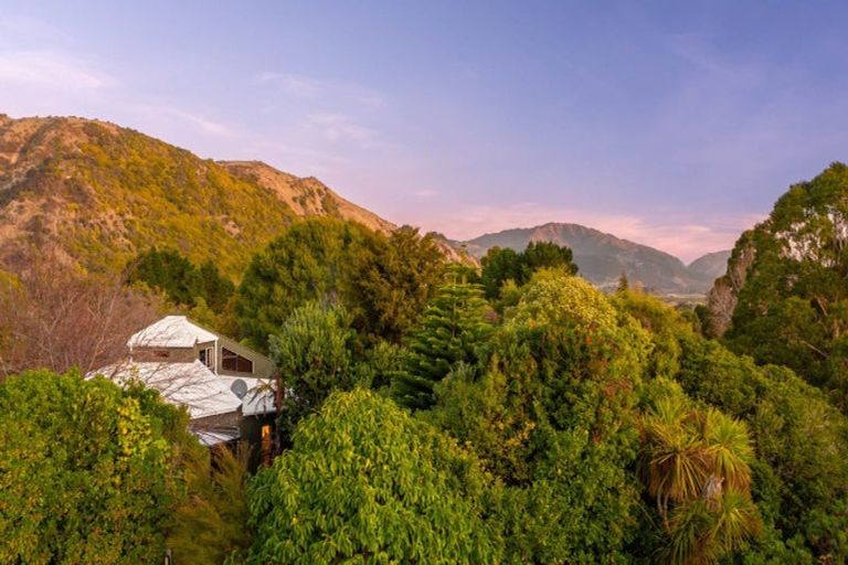 Photo of property in 60 Leinster Avenue, Raumati South, Paraparaumu, 5032