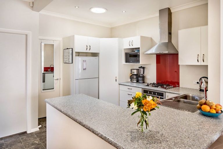 Photo of property in 2 Cornwall Street, Hutt Central, Lower Hutt, 5010