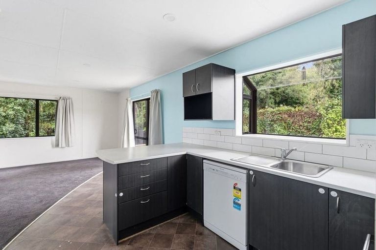 Photo of property in 52b Seddon Street, Waikanae, 5036
