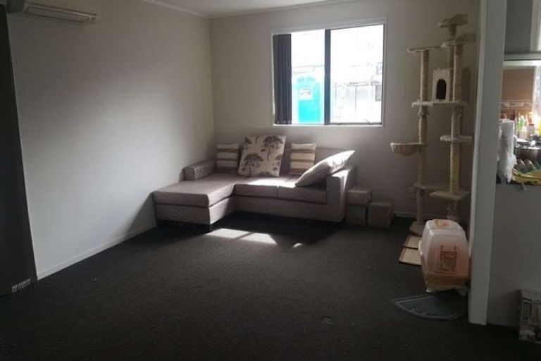 Photo of property in 148 Don Buck Road, Massey, Auckland, 0614