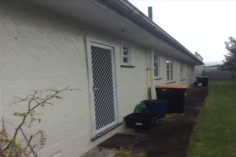 Photo of property in 437 Featherston Street, Palmerston North, 4414