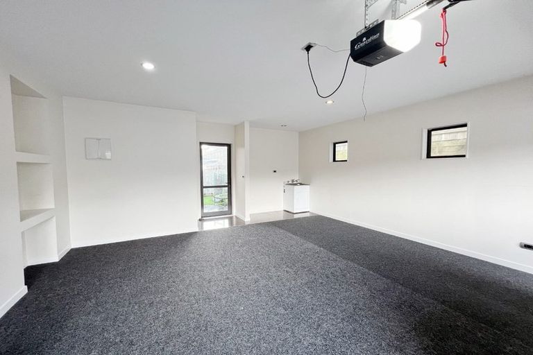 Photo of property in 115e Sturges Road, Henderson, Auckland, 0612