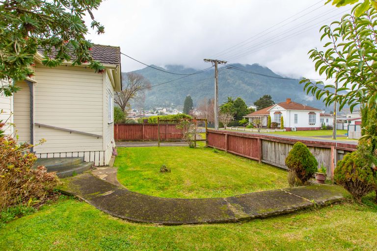 Photo of property in 4 Seddon Street, Te Aroha, 3320
