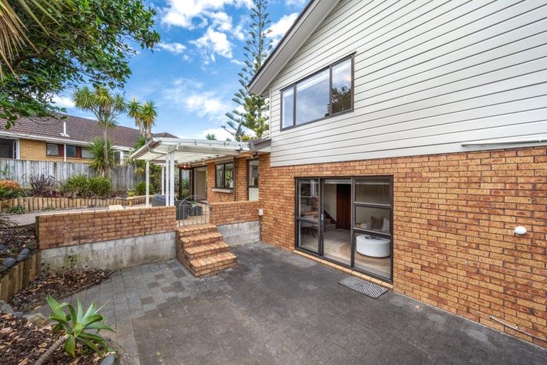 Photo of property in 19 Cornelian Crescent, Half Moon Bay, Auckland, 2012