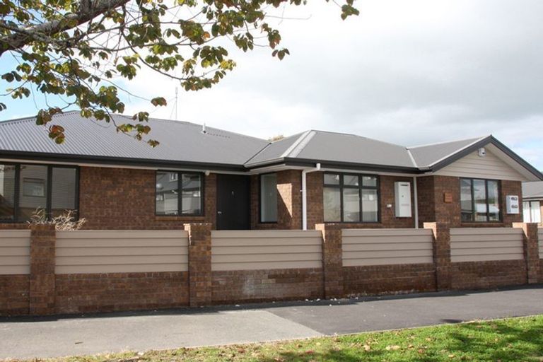 Photo of property in 8/20 Greensboro Street, Hamilton East, Hamilton, 3216