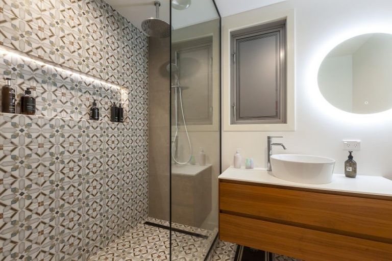 Photo of property in 121 The Parade, Paekakariki, 5034