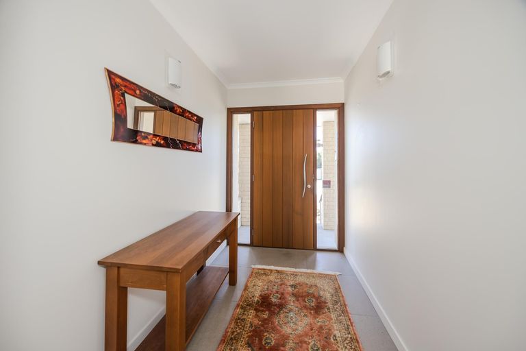 Photo of property in 62 Essex Street, Weston, Oamaru, 9401