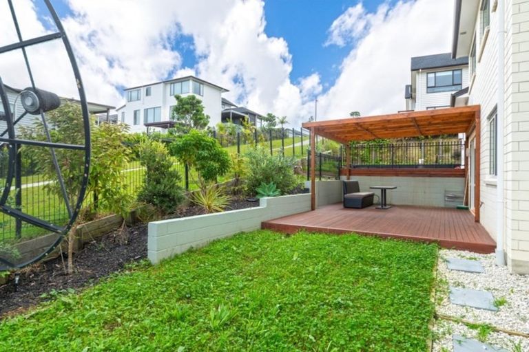 Photo of property in 32 Miller Rise, Silverdale, 0932