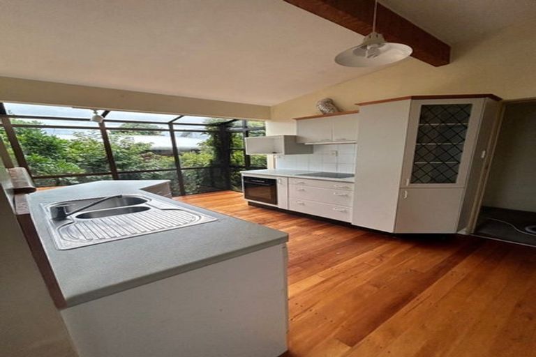 Photo of property in 38 Taupo Crescent, Plimmerton, Porirua, 5026