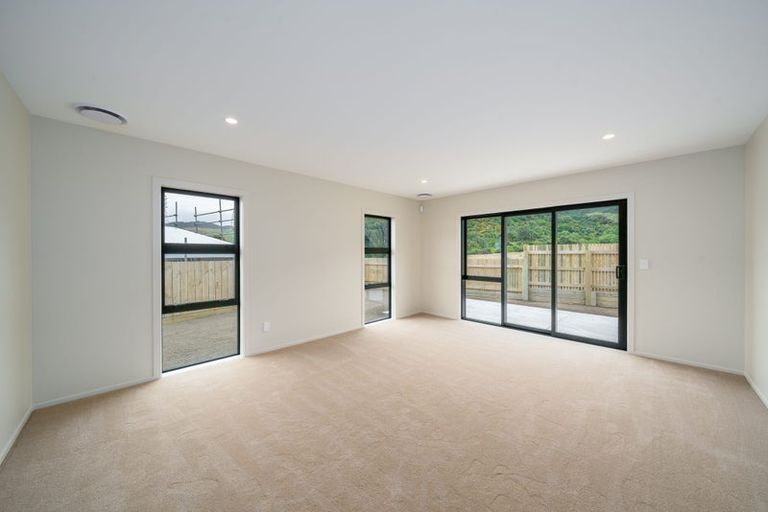 Photo of property in 67 Crompton Avenue, Churton Park, Wellington, 6037