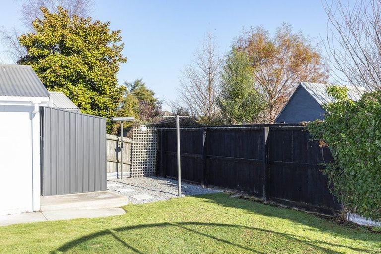 Photo of property in 45 Emlyn Place, Avondale, Christchurch, 8061