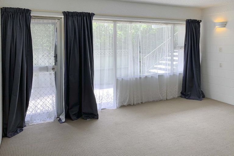 Photo of property in 3k Mountain Road, Mount Wellington, Auckland, 1060
