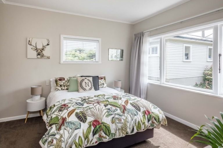 Photo of property in 40 Dominion Park Street, Johnsonville, Wellington, 6037