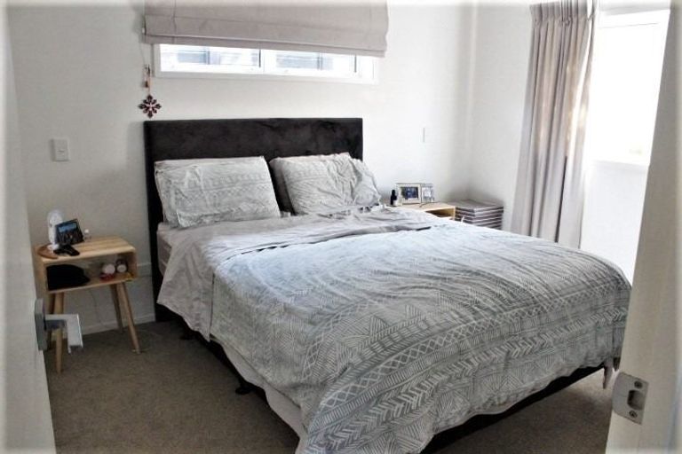 Photo of property in 11 Quibray Place, Botany Downs, Auckland, 2010