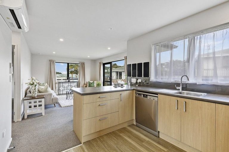 Photo of property in 6a Matatiro Street, Titahi Bay, Porirua, 5022