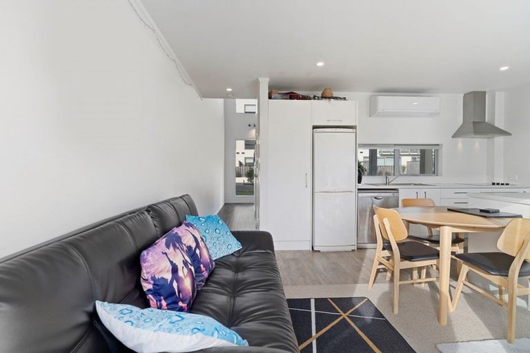 Photo of property in 31 Reynolds Place, Papamoa Beach, Papamoa, 3118