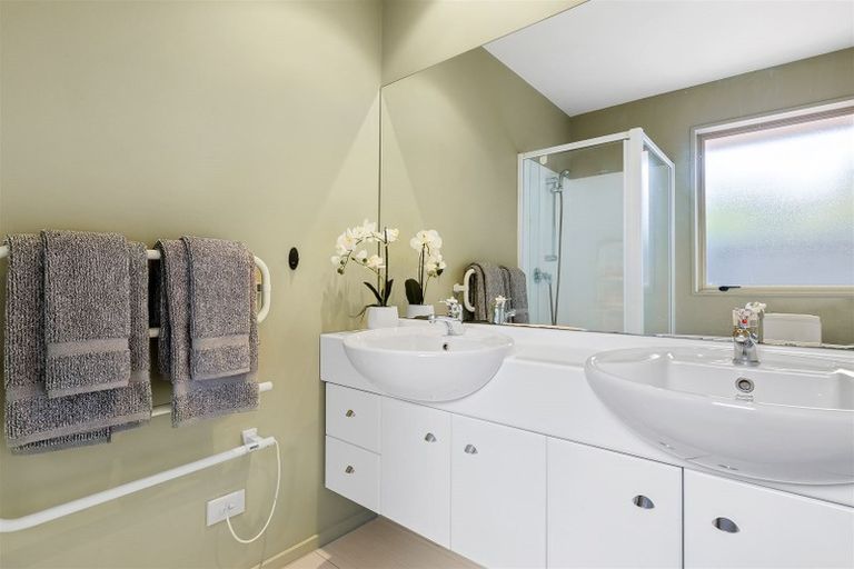 Photo of property in 4 Forgan Lane, Halswell, Christchurch, 8025