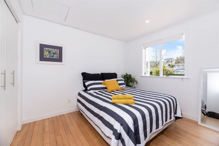 Photo of property in 1/22 Seine Road, Forrest Hill, Auckland, 0620