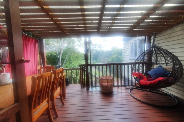 Photo of property in 30 Tahi Terrace, Glen Eden, Auckland, 0602
