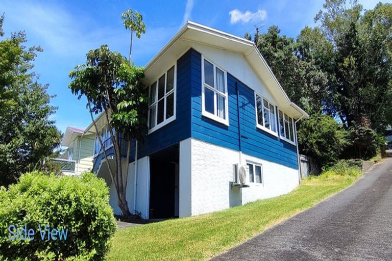 Photo of property in 8 Granby Place, Westown, New Plymouth, 4310