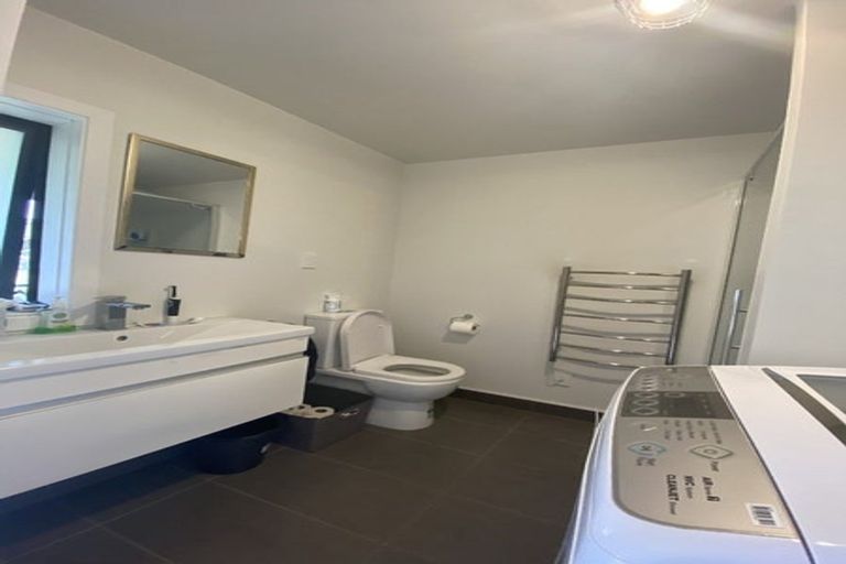 Photo of property in 8 Cosgrove Rise, Riverstone Terraces, Upper Hutt, 5018