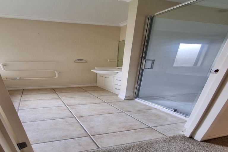 Photo of property in 25 Ironstone Place, Randwick Park, Auckland, 2105