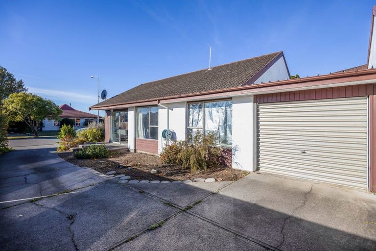 Photo of property in 1/5 Camrose Place, Ilam, Christchurch, 8041