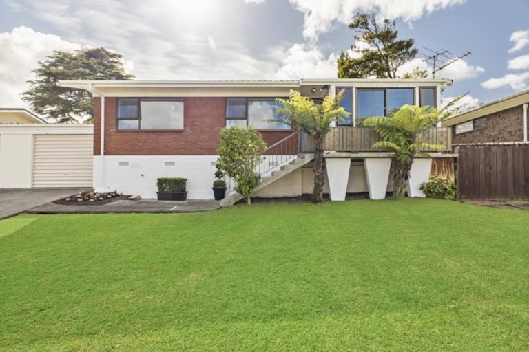 Photo of property in 11/9 Evans Road, Glen Eden, Auckland, 0602