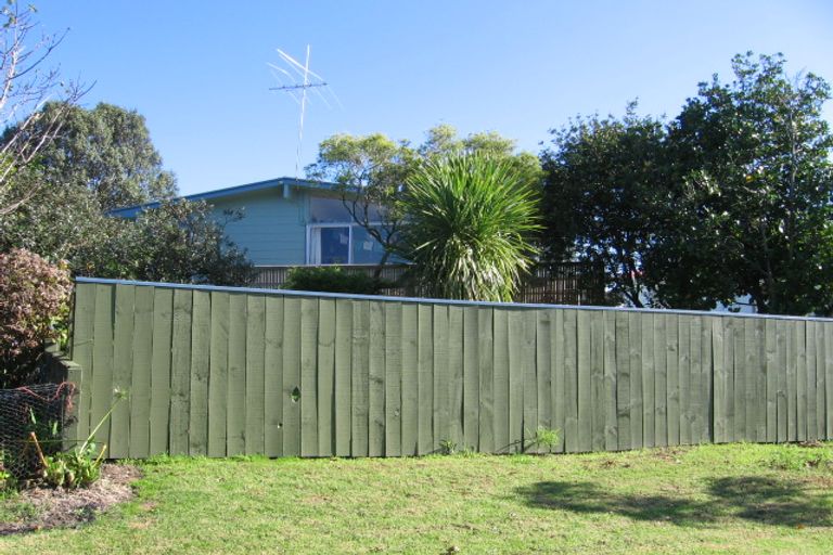 Photo of property in 9 Glynnbrooke Street, Te Atatu South, Auckland, 0610